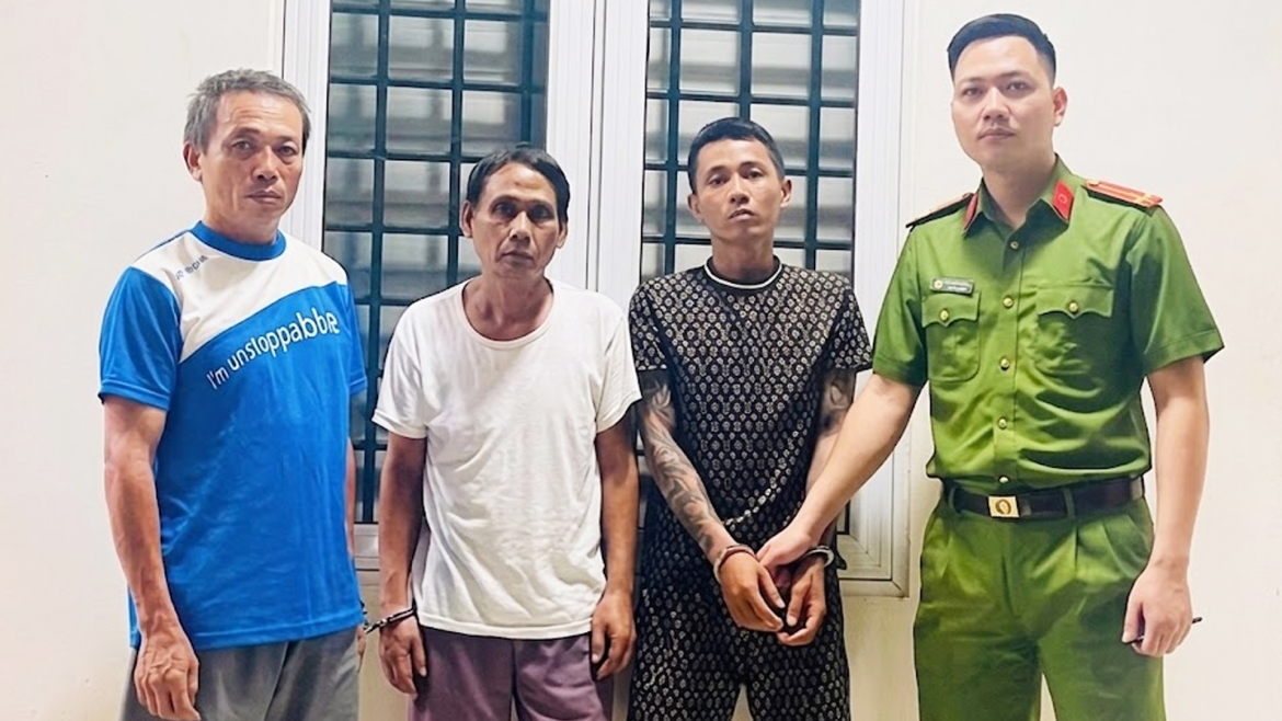 triet_pha_duong_day_heroin_trong_cung_thon_o_ha_noi_3_doi_tuong_sa_luoi.jpg