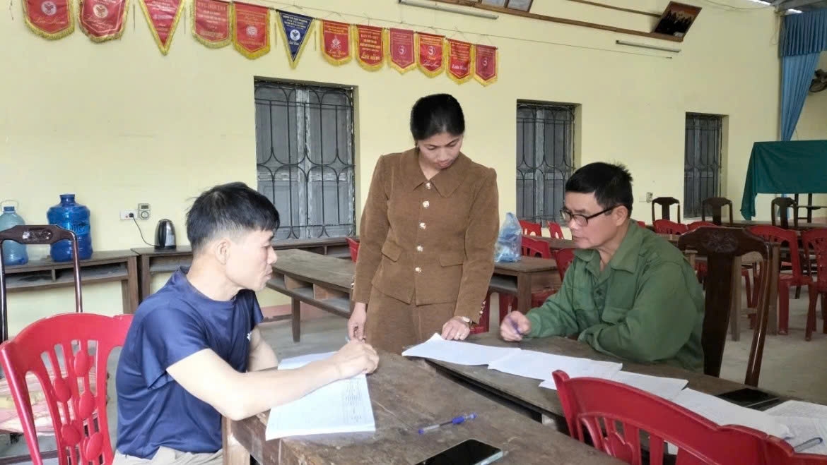 truong thon phai biet cong nghe thong tin.jpg