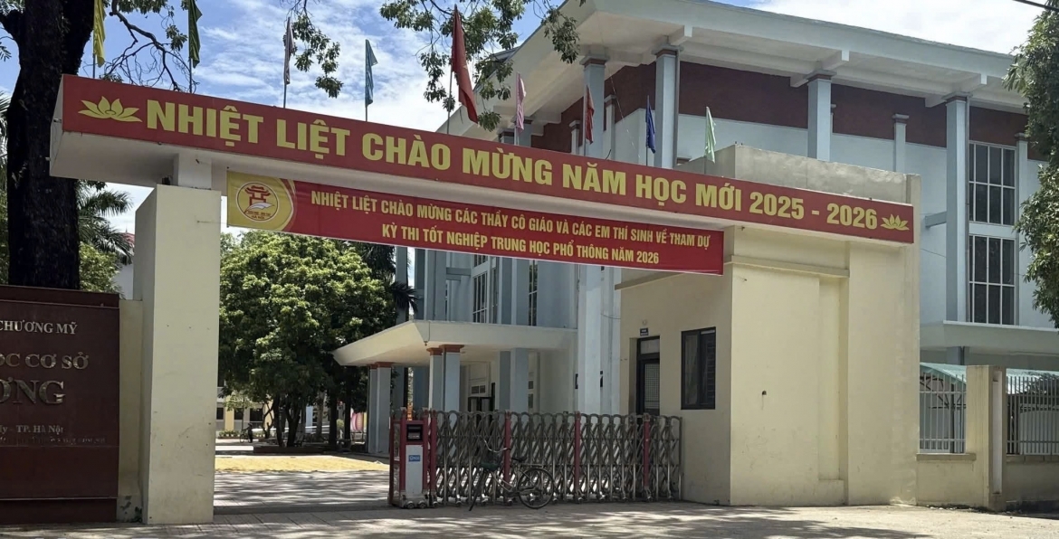 truong_thuy_huong_2.jpg