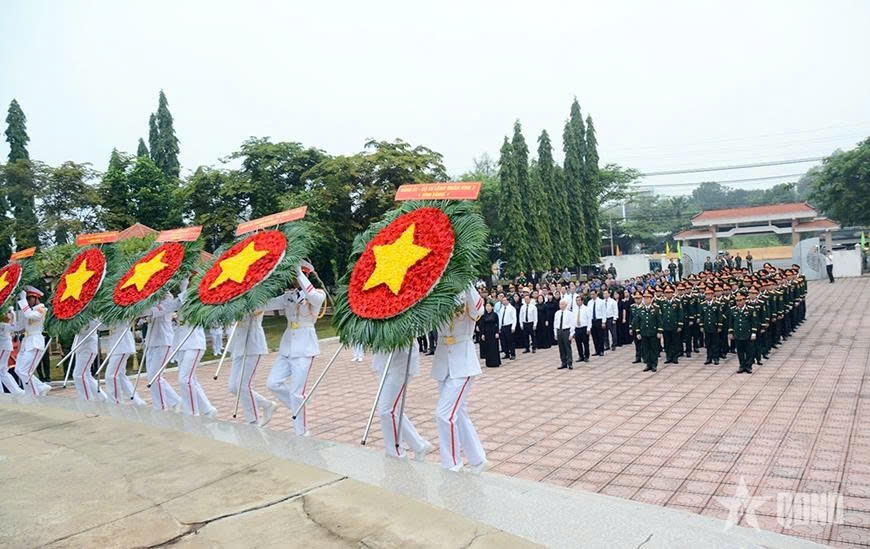 4-dai-tuong-nguyen-trong-nghia-dang-huong-tai-tuong-dai-chien-thang-chot-chan-tau-o-4.jpg