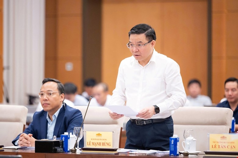 9-bo-truong-le-manh-hung.jpg