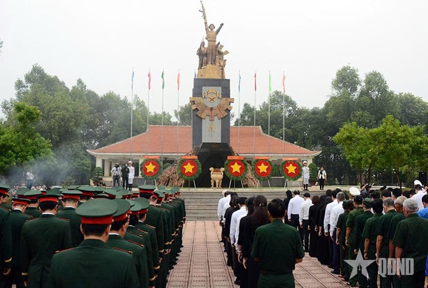 9-dai-tuong-nguyen-trong-nghia-dang-huong-tai-tuong-dai-chien-thang-chot-chan-tau-o-9.jpg