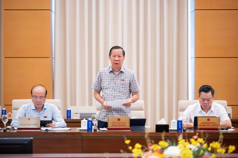 9-phan-van-mai.jpg
