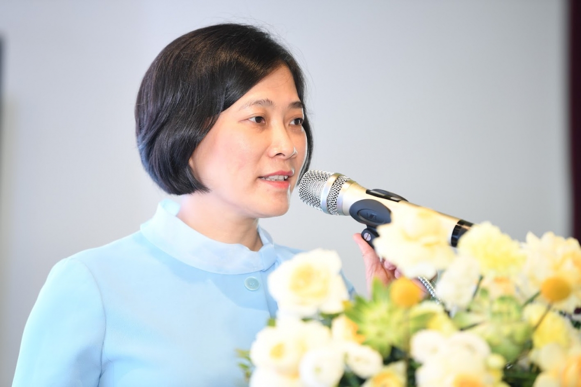 ba-doan-thi-kim-dung.jpg