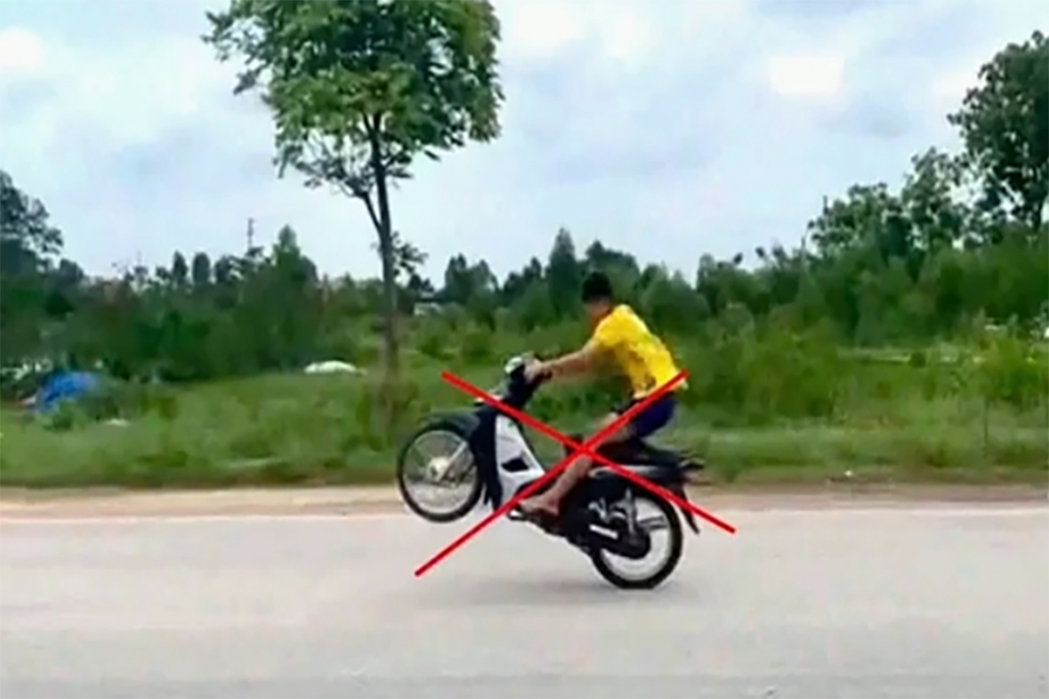 boc_dau_xe.jpg