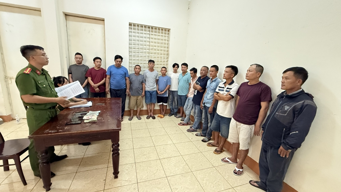 cac-doi-tuong-trong-duong-day-ca-do-bong-da-lien-tinh.jpeg