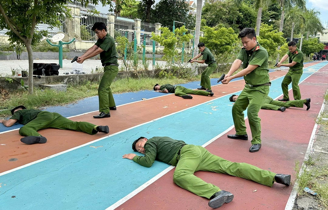 cand2.jpg