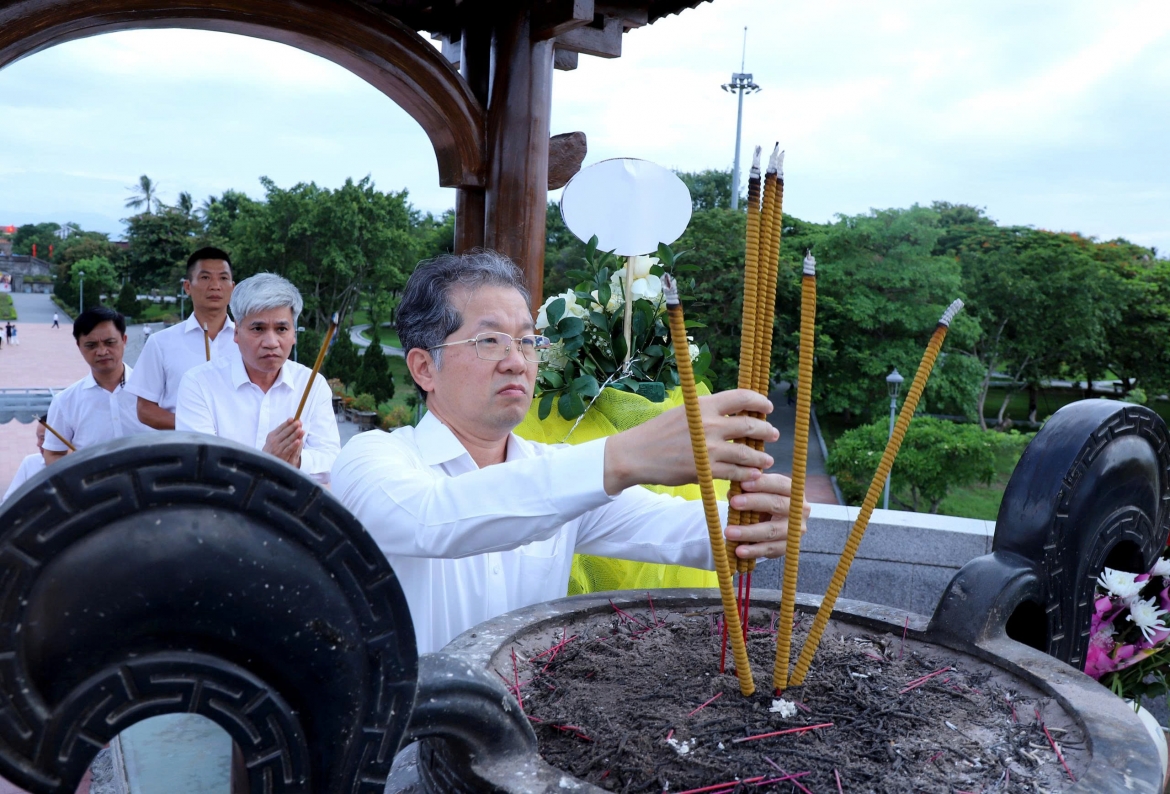 chanh-an-toa-an-nhan-dan-toi-cao-dang-huong.jpg