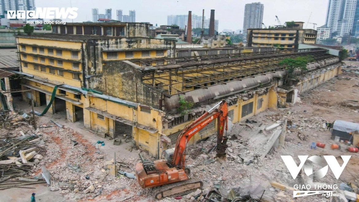di-doi-nha-may-1.jpg