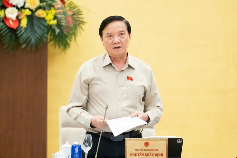 dinh.jpg