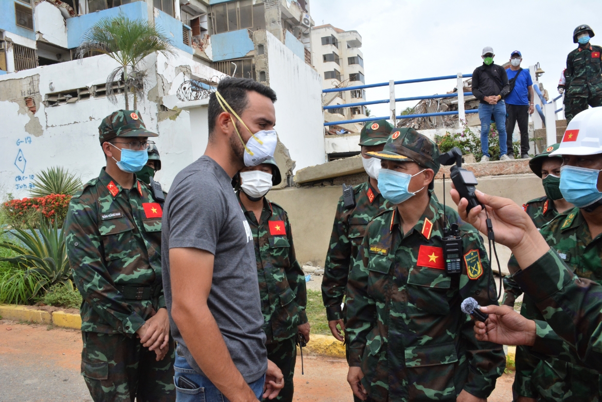 doan_viet_nam_da_dua_duoc_54_nan_nhan_dong_dat_tai_venezuela_ra_khoi_dong_do_nat_1.jpg