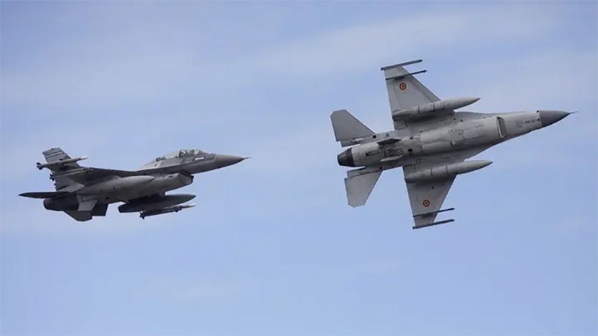 f-16.jpg
