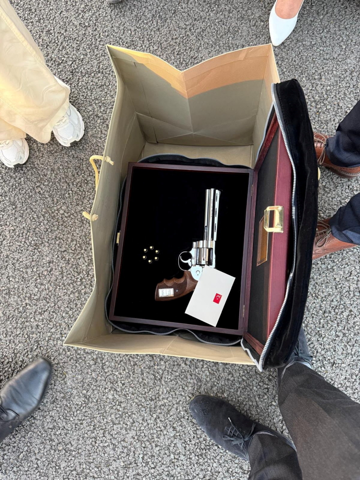 gift-2.jpg