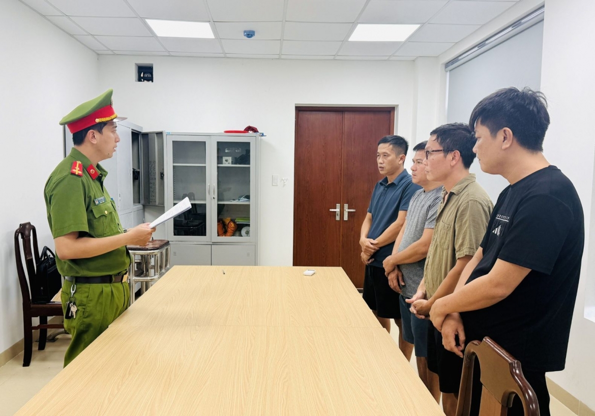 khoi-to-4-doi-tuong-to-chuc-danh-bac-va-danh-bac-qua-mang-voi-so-tien-hon-224-ty-dong.jpg