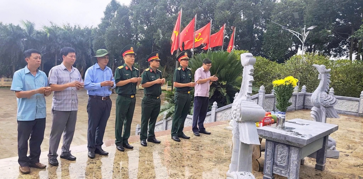 kiem-tra-anh-3.jpg