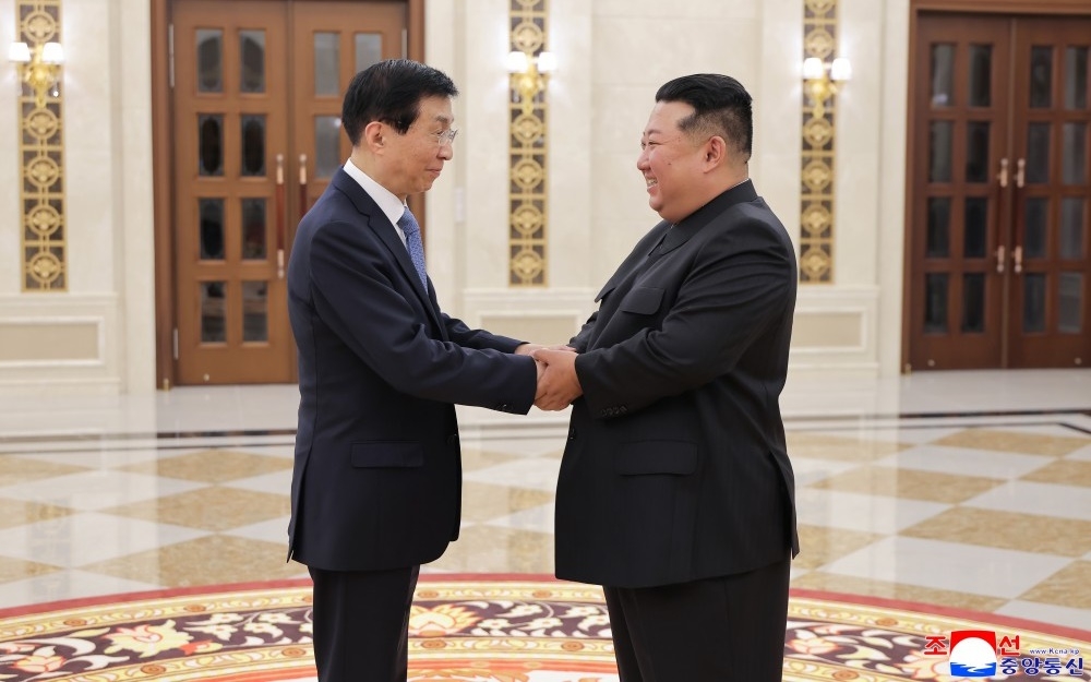 kim-jong-un-vuong-ho-ninh-trung-quoc-trieu-tien-kcna.jpg