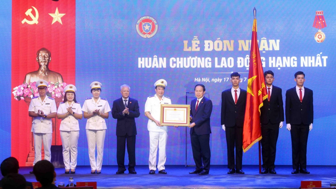 le-ky-niem-80-nam-ngay-truyen-thong-thi-hanh-an-dan-su-1.jpg