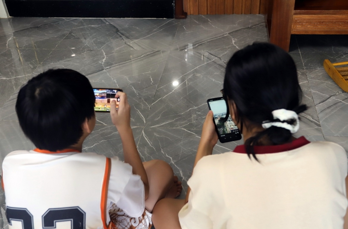 lo-ngai-tre-em-nghien-game-sao-nhang-viec-hoc-anh-minh-hoa.jpg