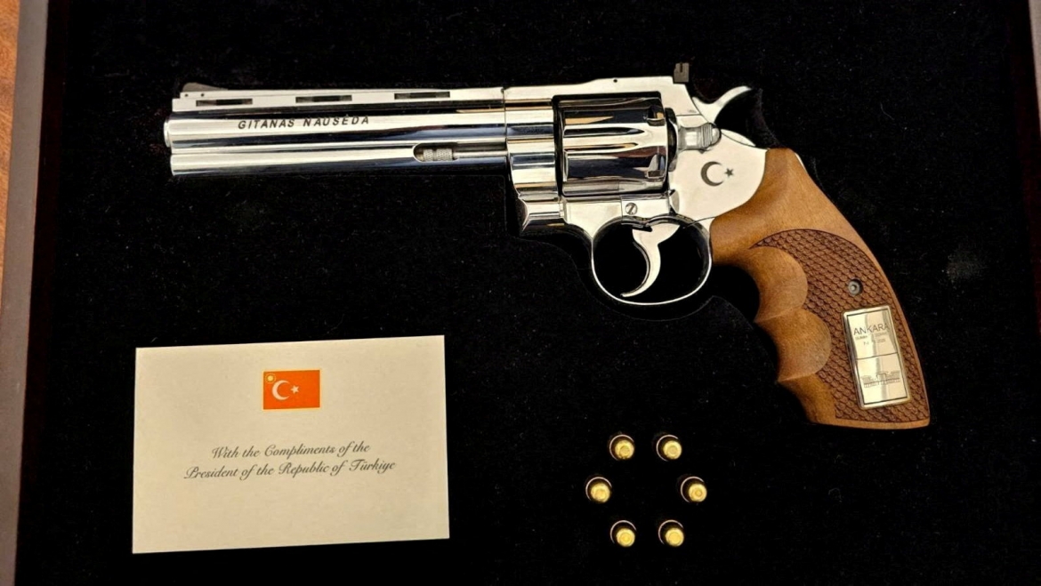 nato-qua-tang.jpg