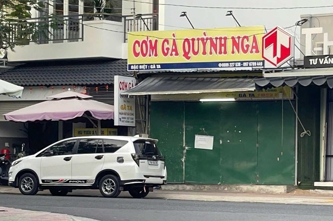 ngo_doc_com_ga_quynh_nga.jpg