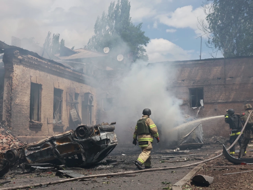 nhan_vien_cuu_ho_ukraine.png