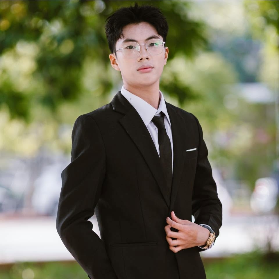 nhat_2.jpg