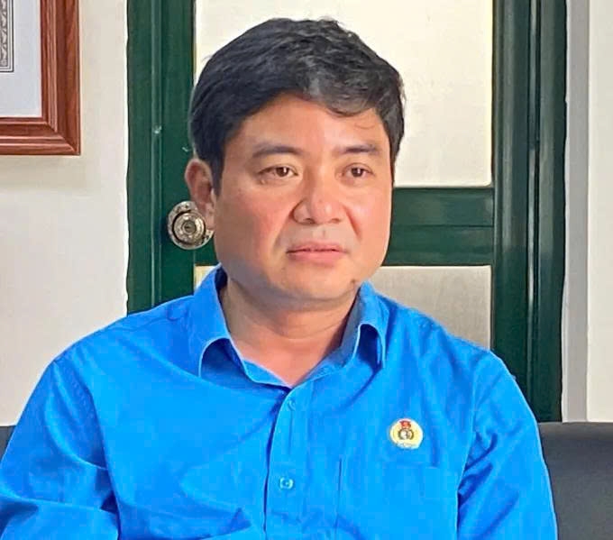 ong-nguyen-anh-tho.jpg