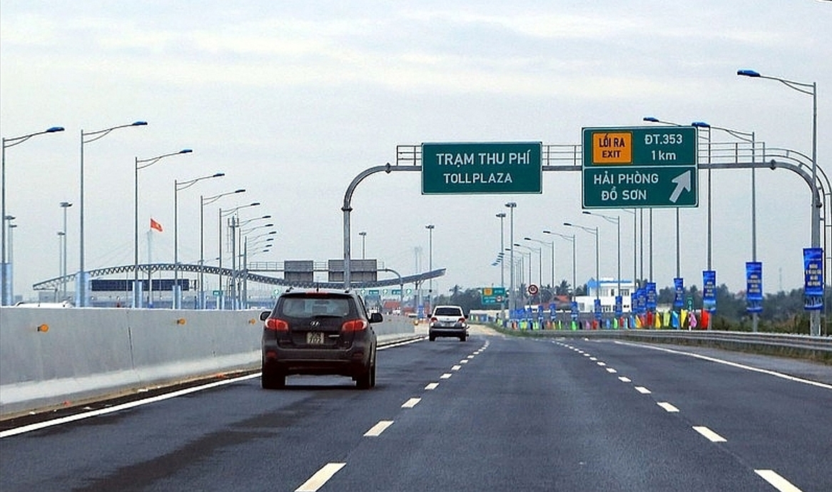 Các cao tốc có từ 3 làn đường trở lên đều có thể áp dụng thí điểm việc tổ chức làn xe chỉ để vượt