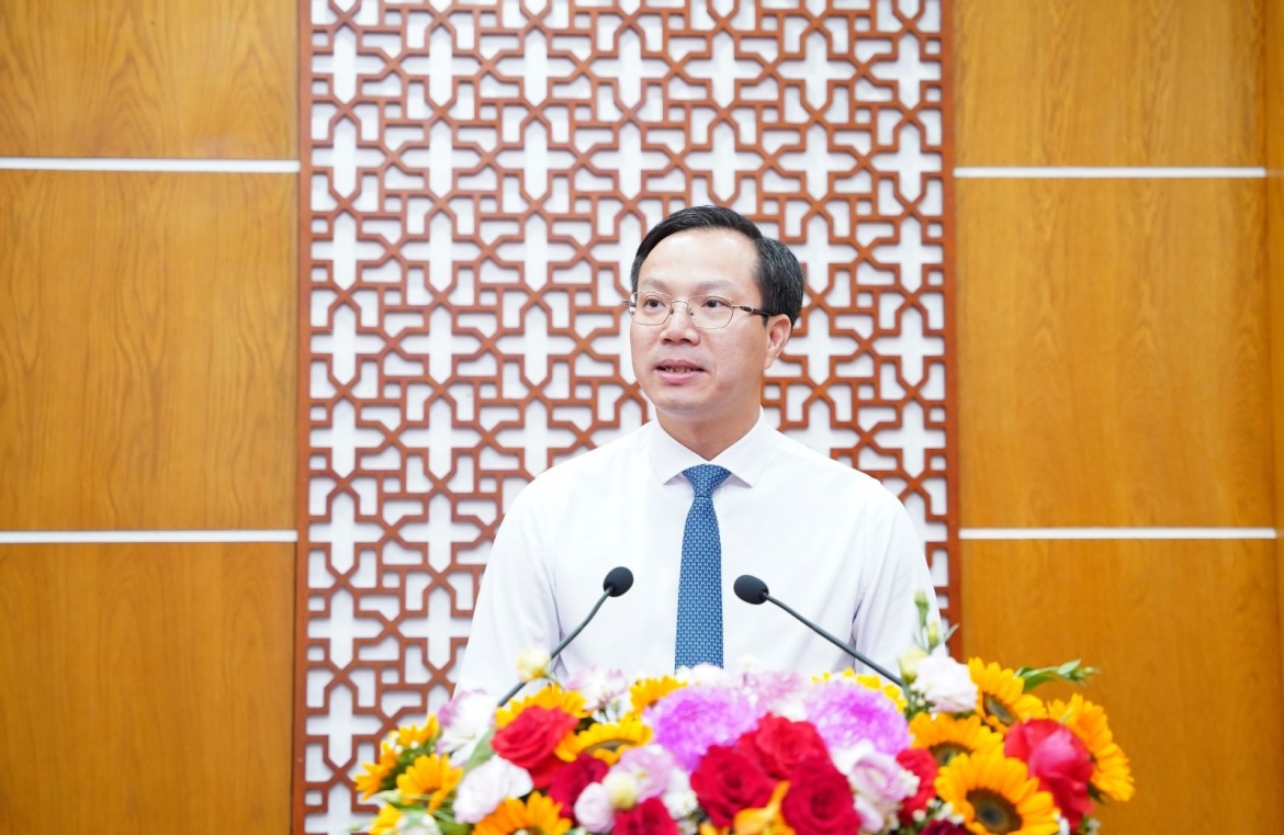 tan-thu-truong-bo-gd.jpg