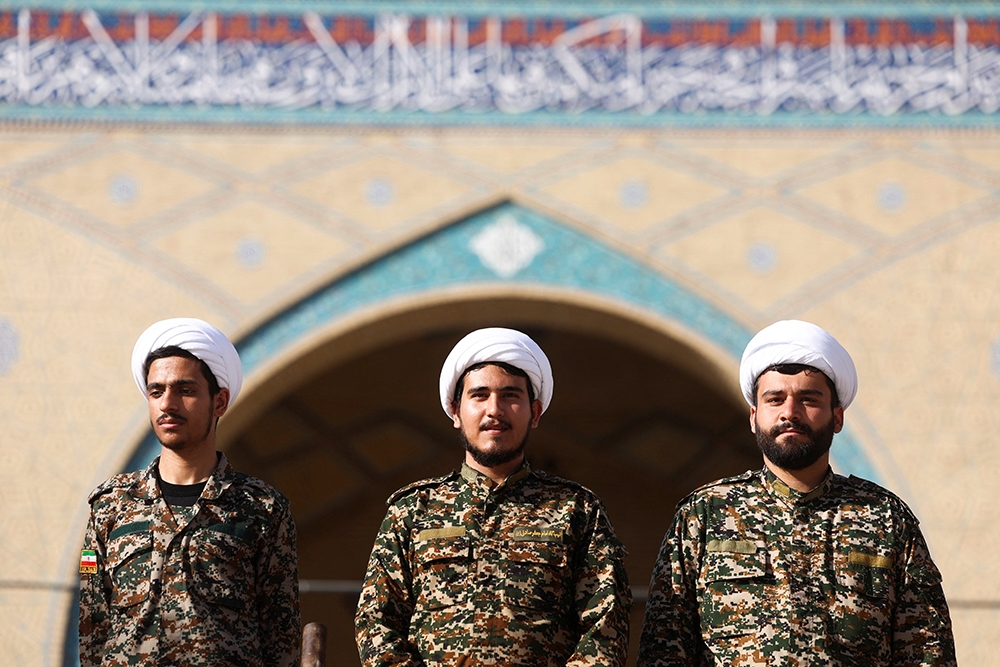 tang_le_khamenei_5.jpg