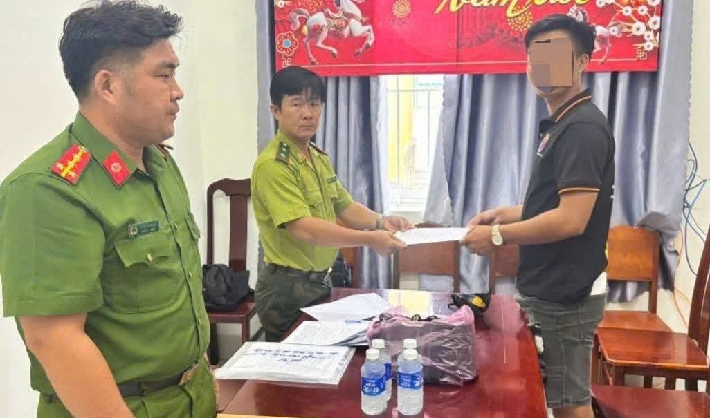 thanh_nien_nuoi_nhot_dong_vat_trai_phep_bi_xu_phat_hanh_chinhanh_ca.jpg