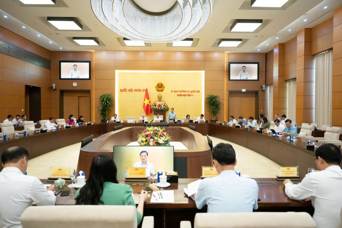 toan-canh-phien-1.jpg