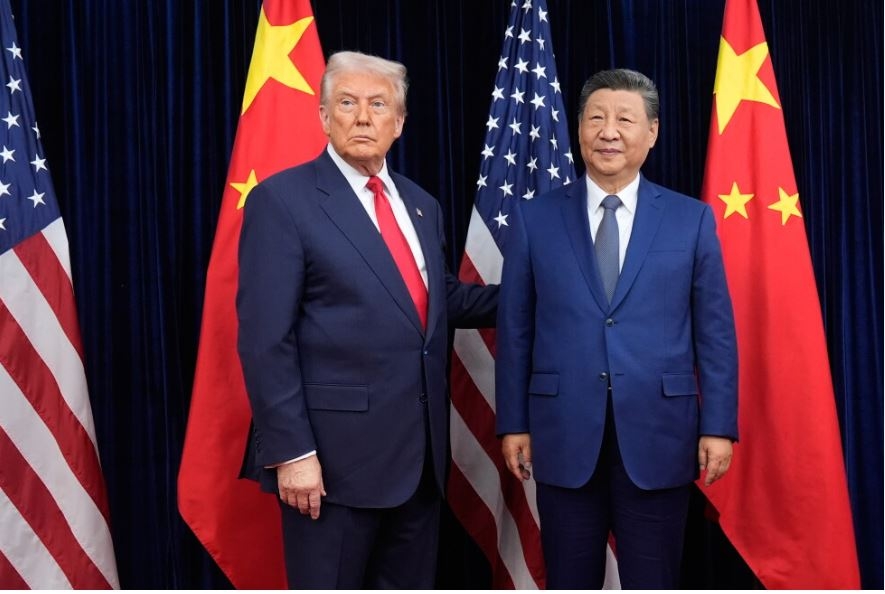 trump-tap-can-binh.jpg