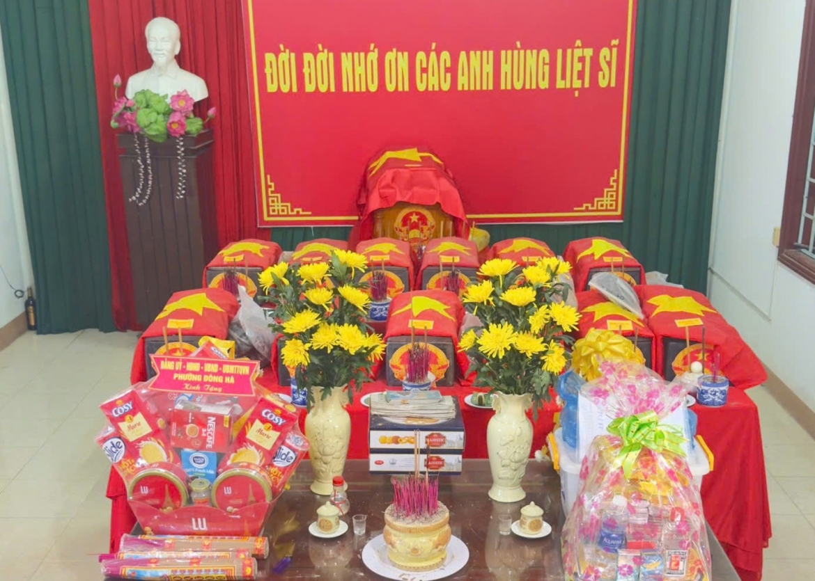 cac-hai-cot-liet-si-da-duoc-dua-ve-quan-tai-don-vi-doi-584-bo-chi-huy-quan-su-tinh-quang-tri.jpg