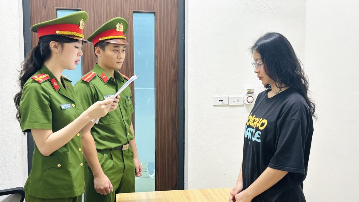 co-quan-canh-sat-dieu-tra-cong-an-tinh-thanh-hoa-ra-quyet-dinh-khoi-to-vu-an-khoi-to-bi-can.jpg