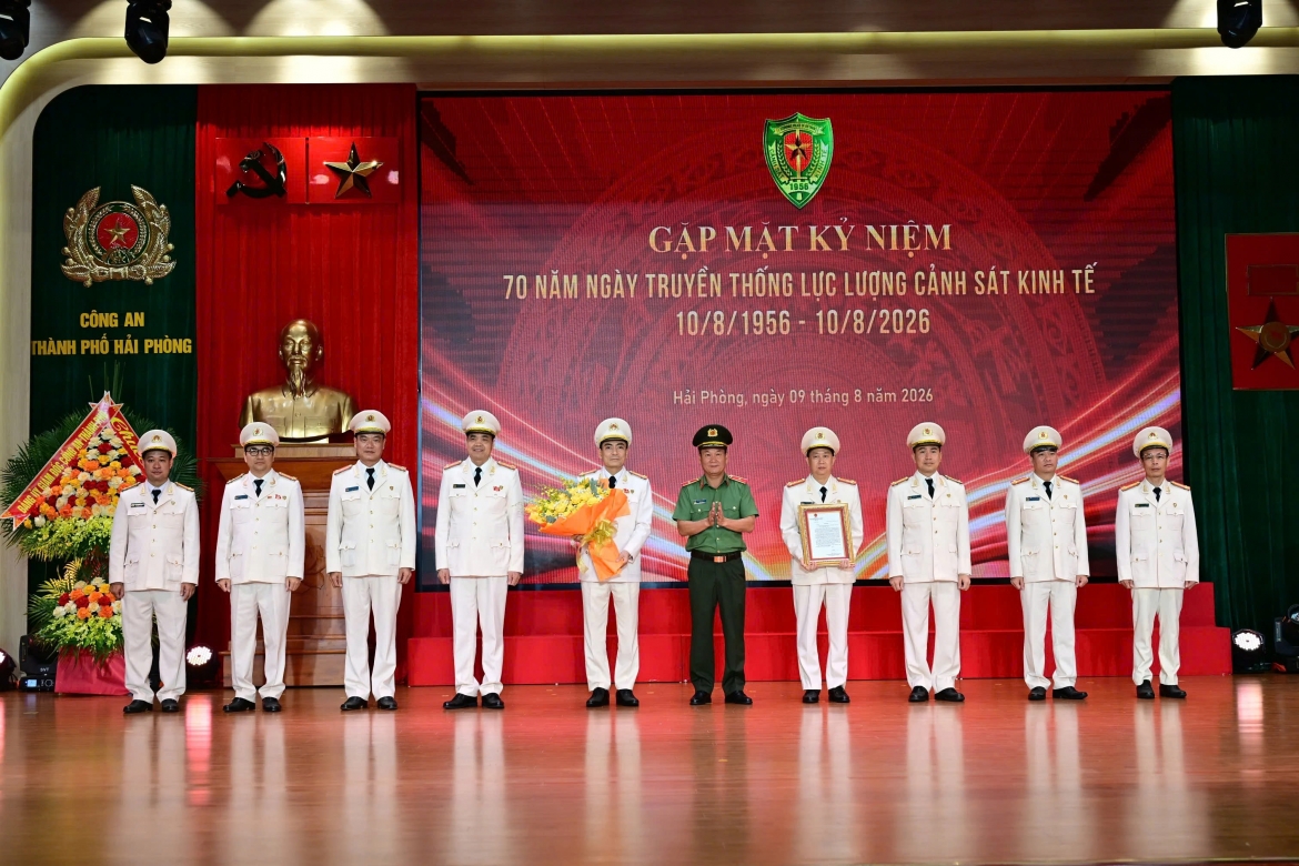 cong-an-hai-phong-70-nam-cong-an-kinh-te4.jpg