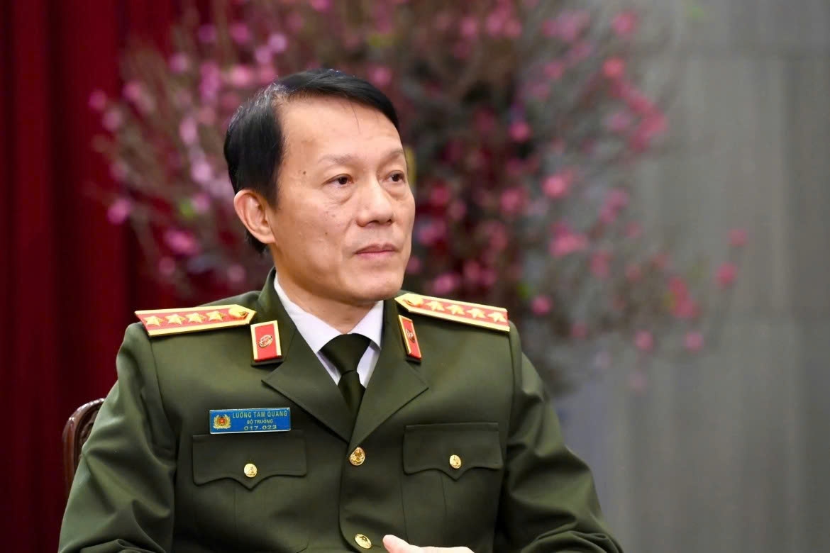 dai-tuong-luong-tam-quang-1.jpg