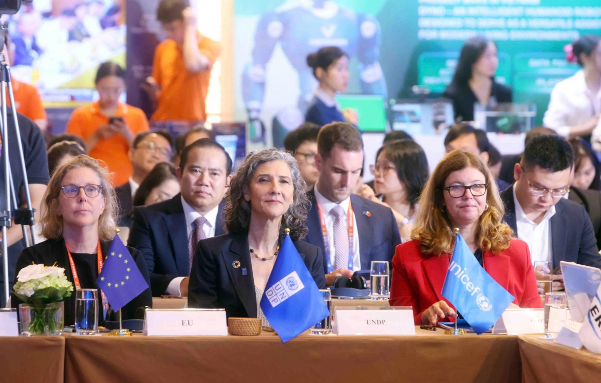 dien-dan-phap-luat-asean.jpg