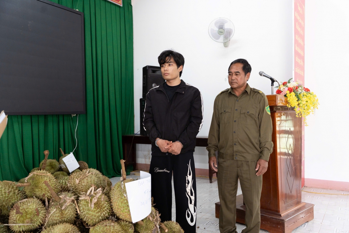 doi-tuong-tang-ngoc-hien-khai-truoc-khi-bi-bat-da-2-lan-thuc-hien-hanh-vi-trom-cap-sau-rieng-trot-lot.-.jpeg