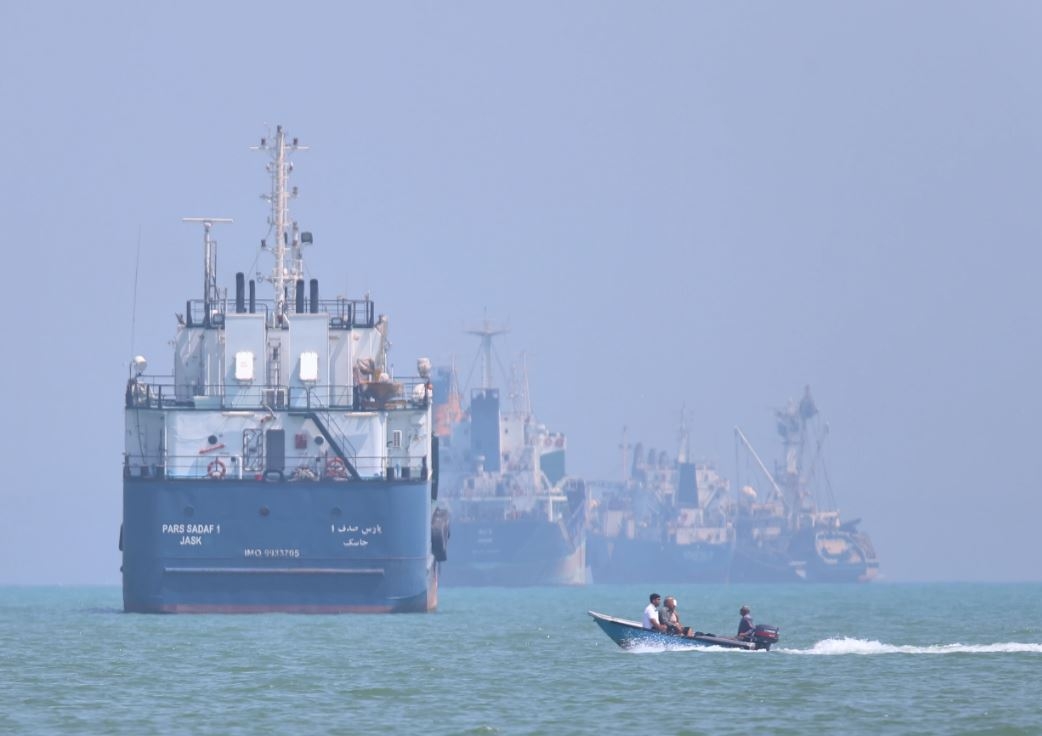 eo-hormuz.jpg