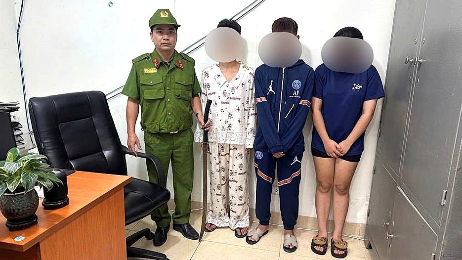 gay-roi-trat-tu-cong-cong-ha-noi.jpg