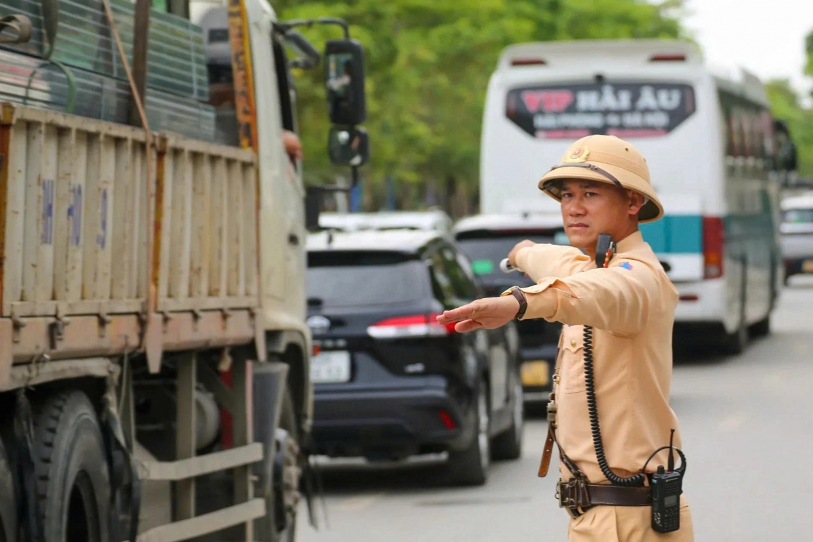 Mọi lĩnh vực của đời sống đều cần kỷ cương. Nhưng giao thông có lẽ là nơi kỷ cương được kiểm chứng rõ ràng và thường xuyên nhất (Ảnh minh họa: VOV)