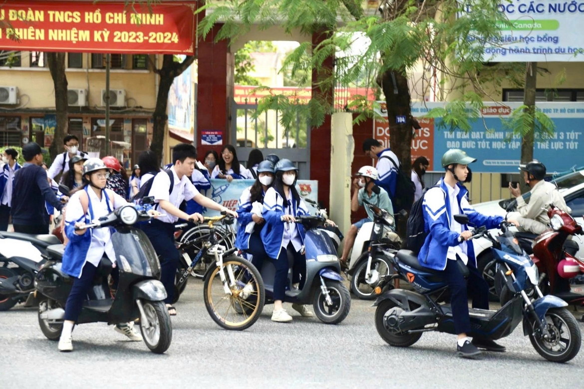 Văn hóa giao thông chính là một phần của văn hóa ứng xử. không có học sinh ngoan ngoãn, chấp hành tốt ở trường một cách tự giác mà ra đường đi lại cẩu thả, không chấp hành luật lệ (Ảnh minh họa: An ninh Hải Phòng)