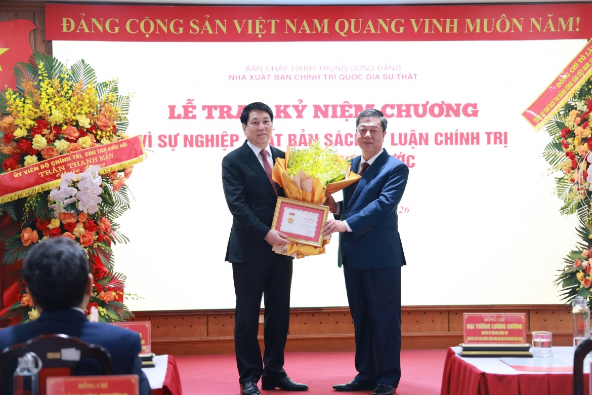 gioi-thieu-2.jpg
