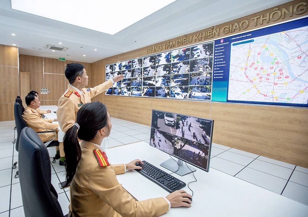 giu-khoang-cach-an-toan-1.jpg