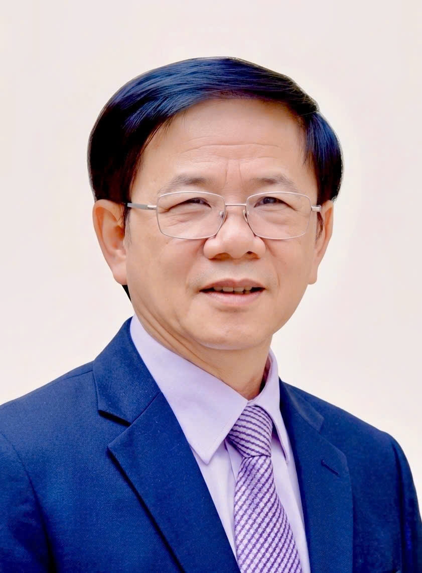 gs-duong-xuan-ngoc_1.jpg
