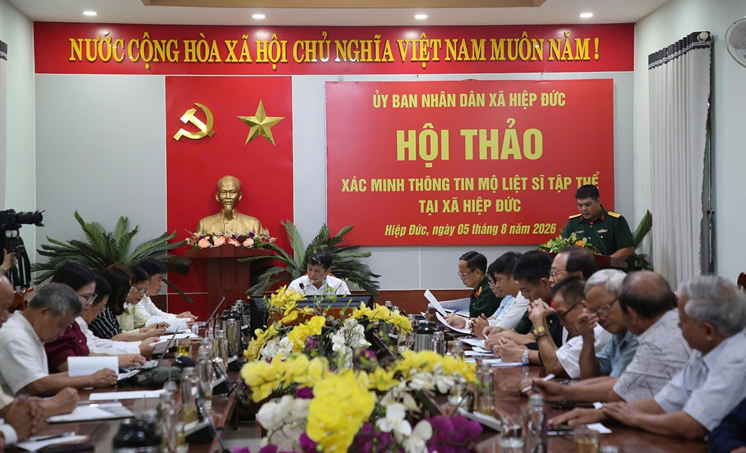 hoi-thao-lam-can-cu-de-xac-dinh-thong-tin-cac-hai-cot-nghi-la-liet-si.jpg