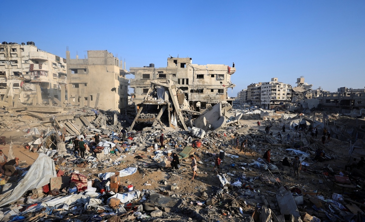 18 người chết trong các cuộc không kích của Israel vào dải Gaza. Ảnh: Reuters