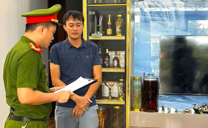 khai-thac-tai-nguyen-trai-phep-1.jpg