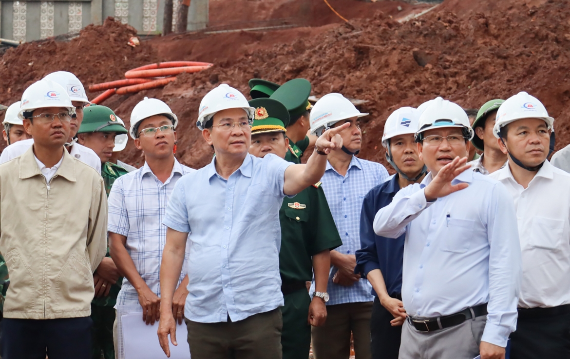 lam-dong-truong-noi-tru-lien-cap-bien-gioi-1.jpg